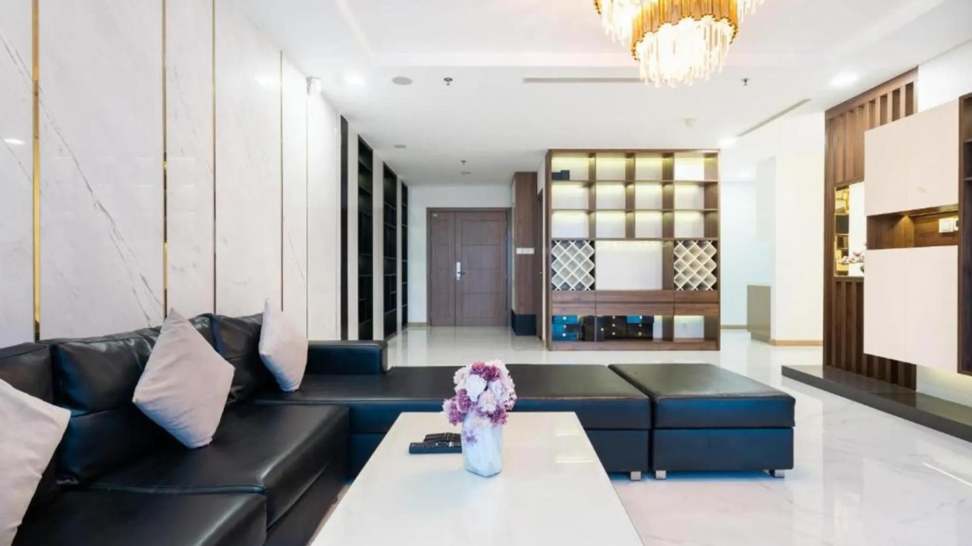 Guest house The Suite Landmark Saigon Ho Chi Minh City