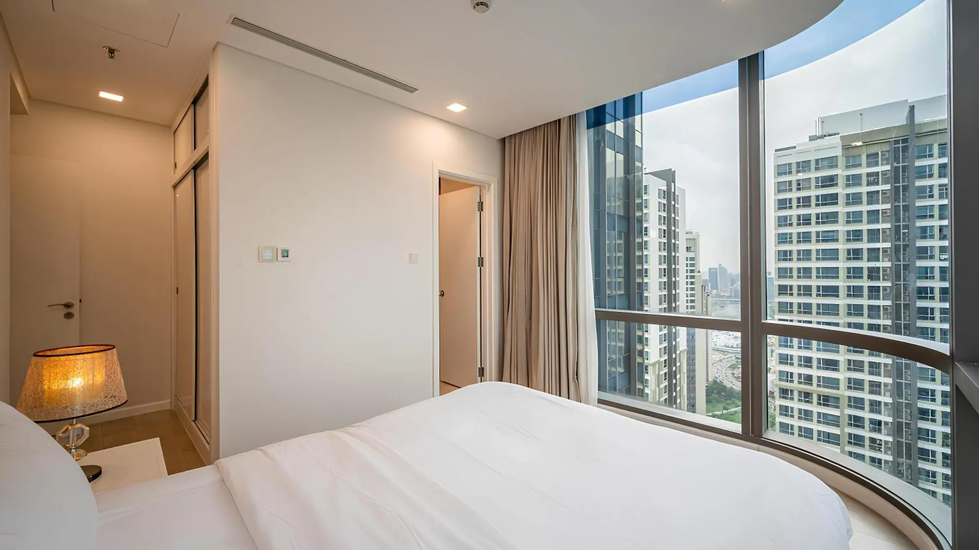Guest house The Suite Landmark Saigon Ho Chi Minh City