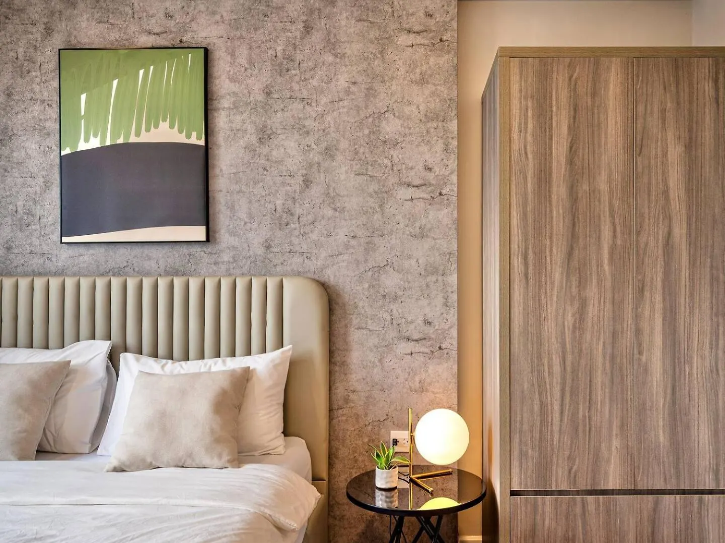 Guest house The Suite Landmark Saigon Ho Chi Minh City
